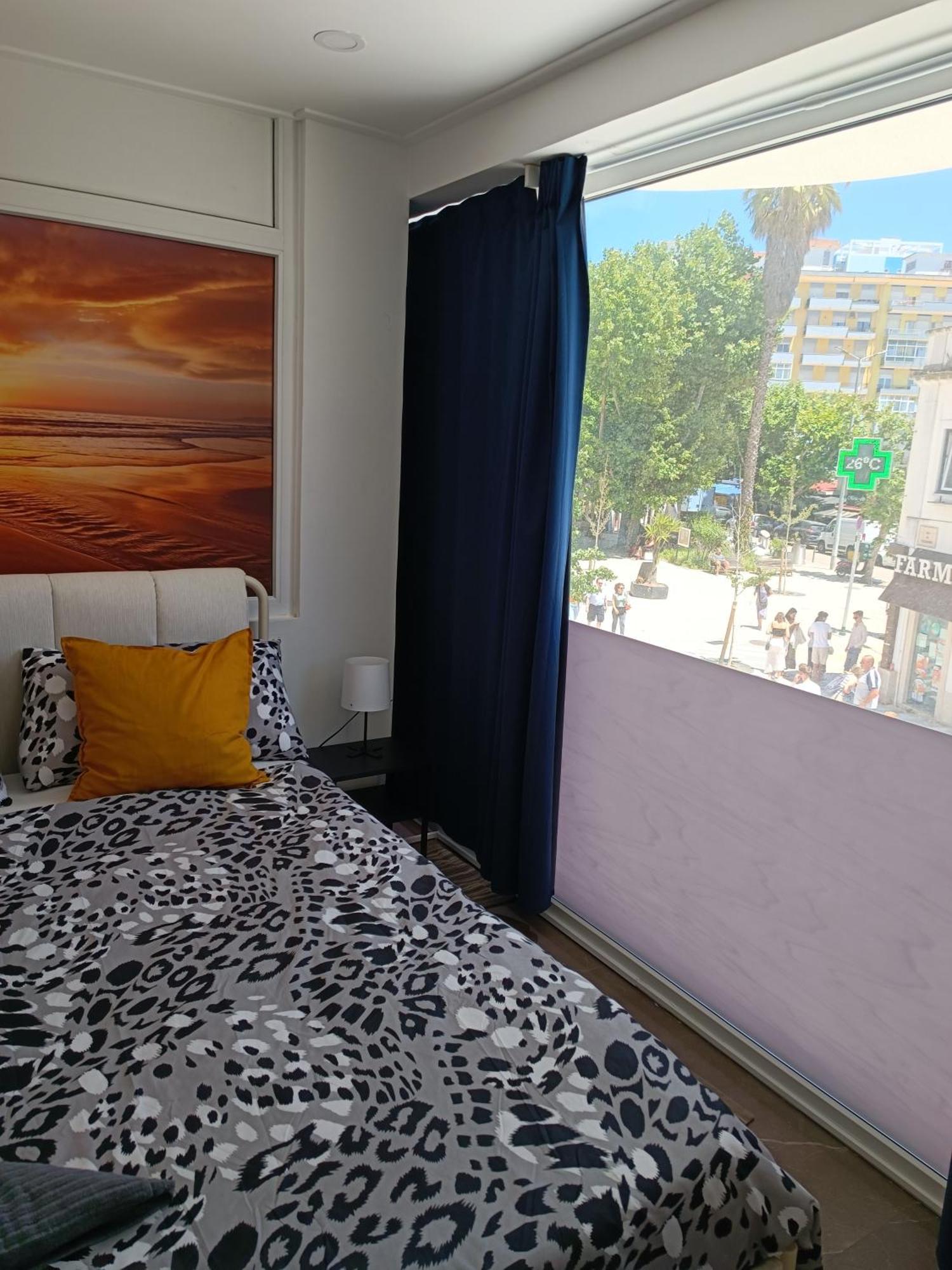 Plaza Caparica Hostel กอสตา ดา กาปาริกา ภายนอก รูปภาพ