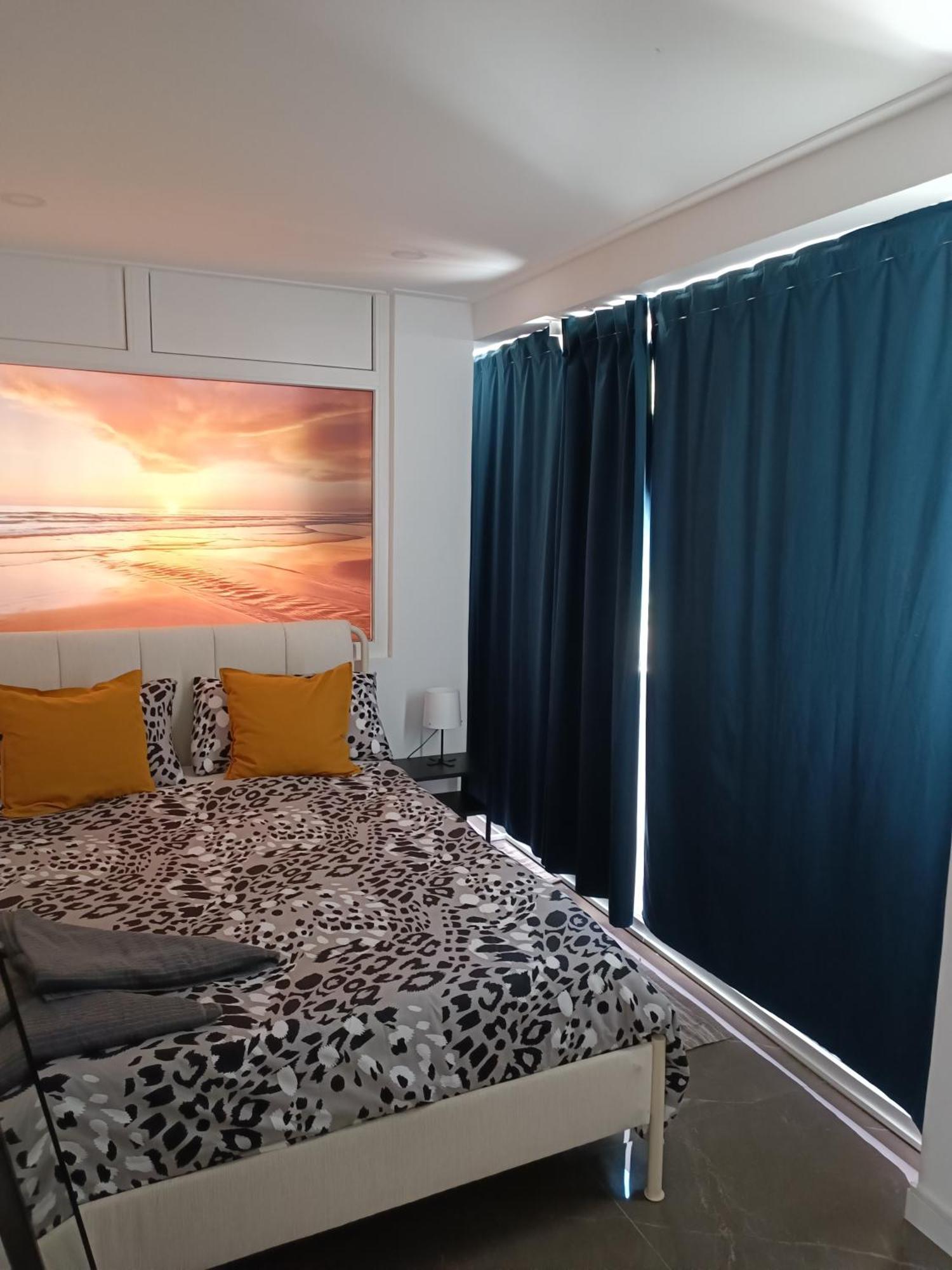 Plaza Caparica Hostel กอสตา ดา กาปาริกา ภายนอก รูปภาพ