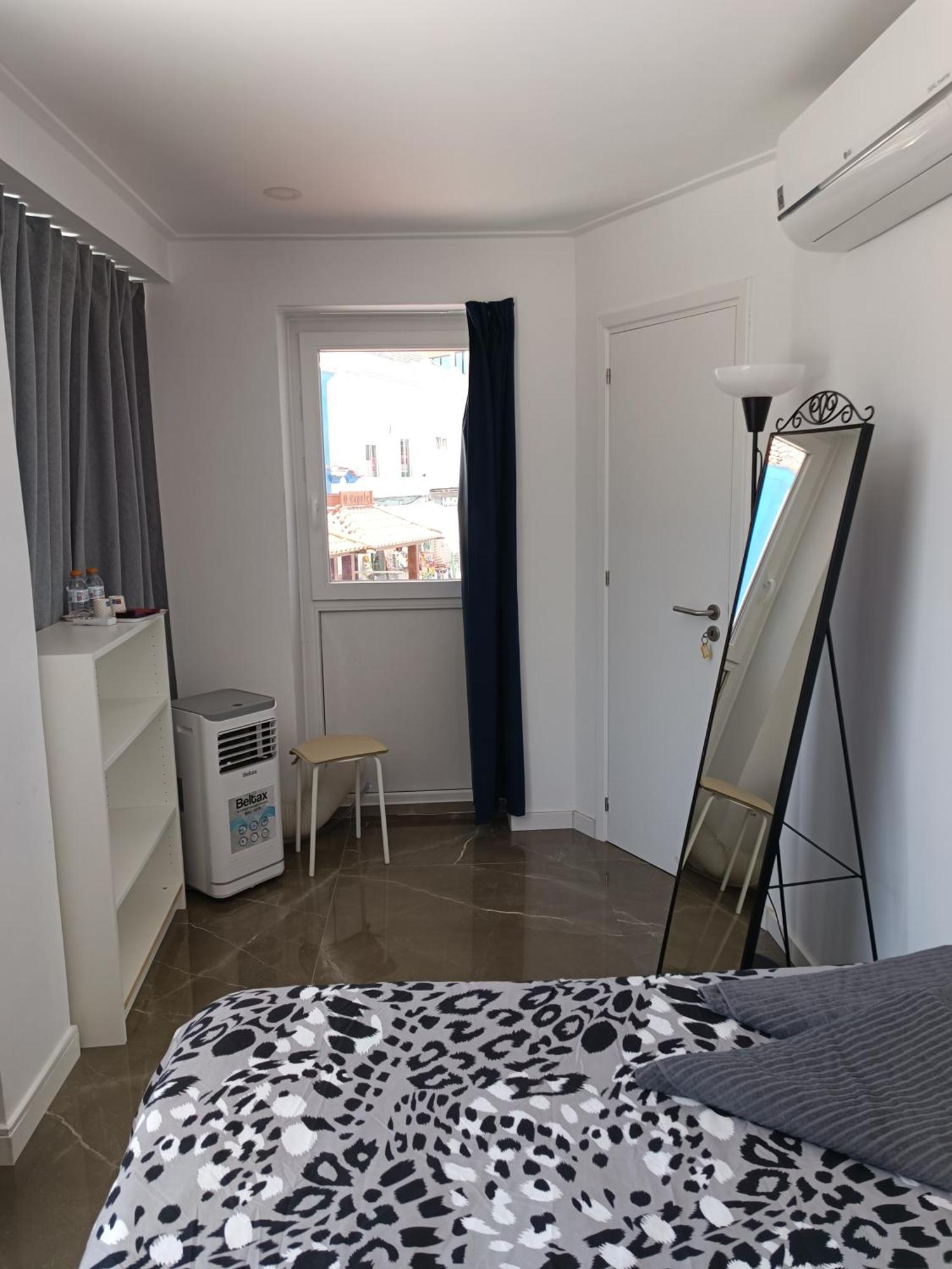 Plaza Caparica Hostel กอสตา ดา กาปาริกา ภายนอก รูปภาพ