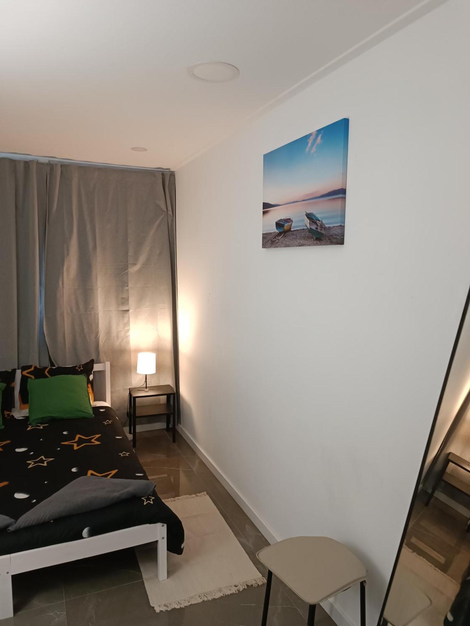 Plaza Caparica Hostel กอสตา ดา กาปาริกา ภายนอก รูปภาพ