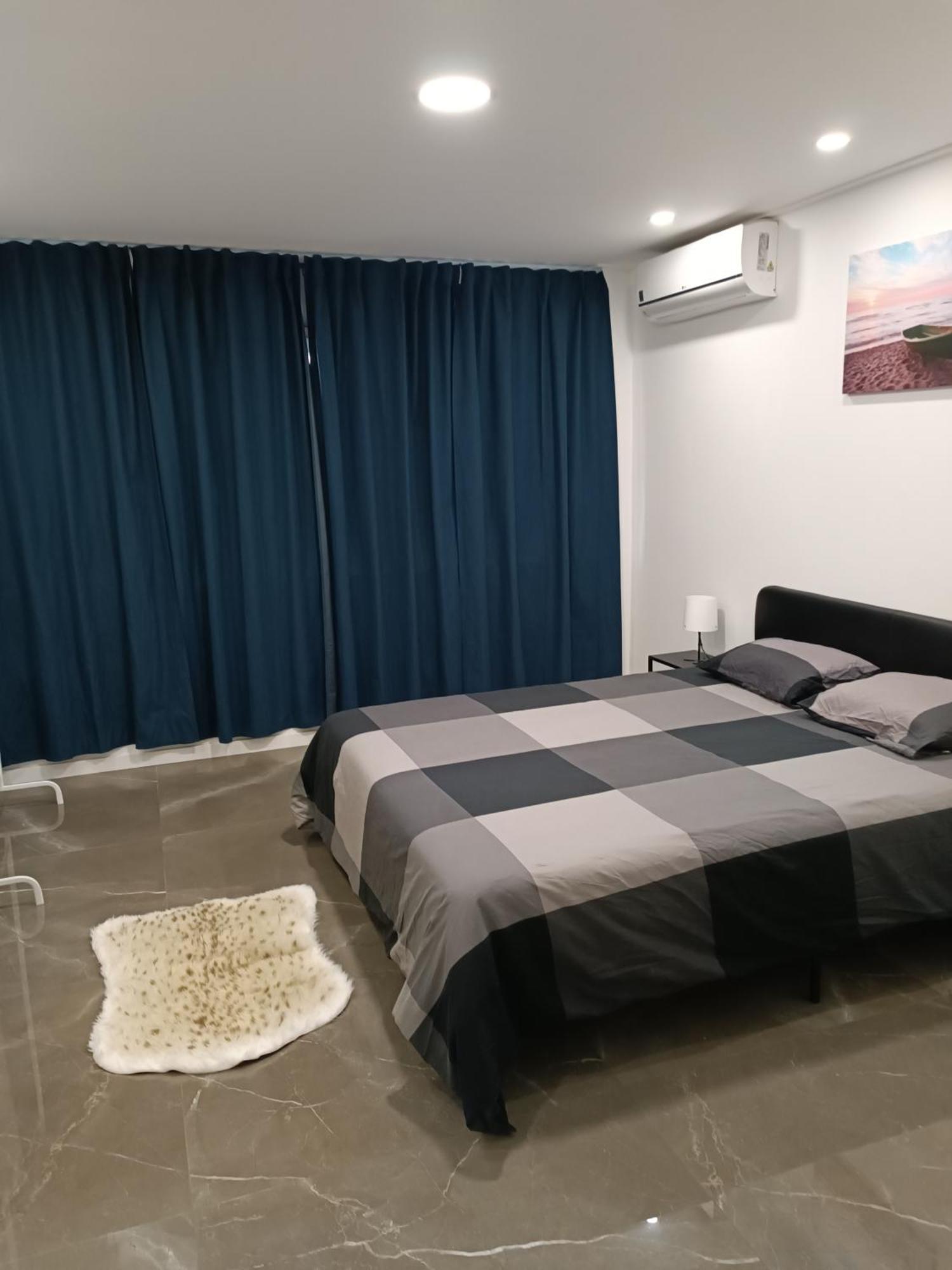 Plaza Caparica Hostel กอสตา ดา กาปาริกา ภายนอก รูปภาพ
