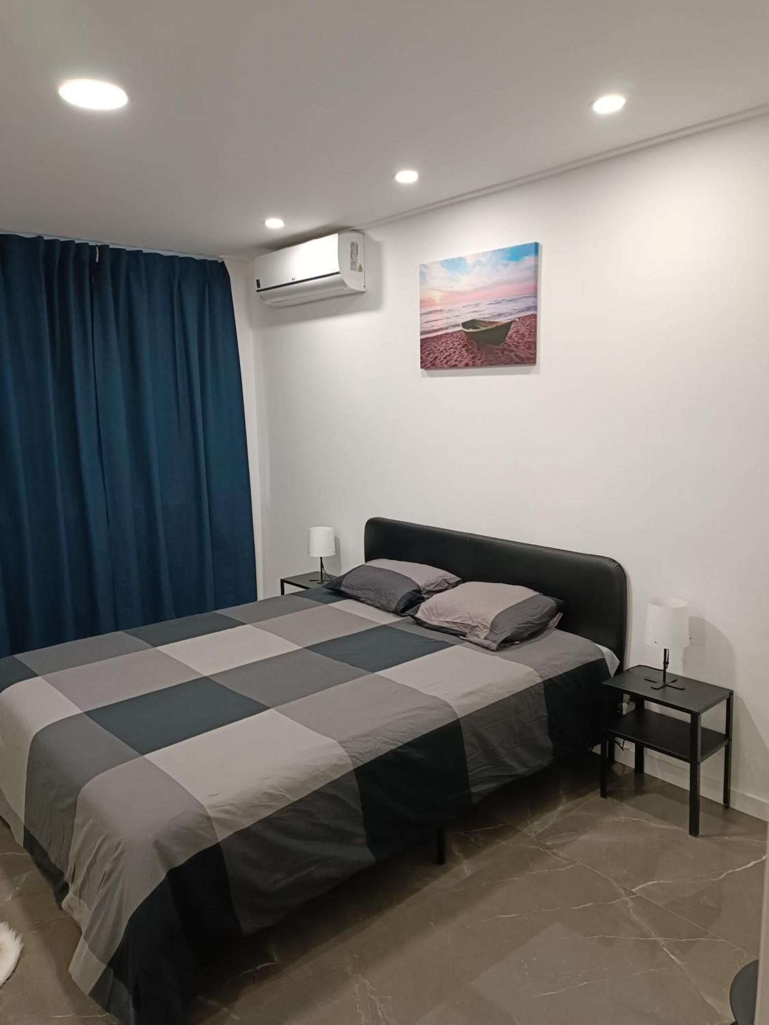 Plaza Caparica Hostel กอสตา ดา กาปาริกา ภายนอก รูปภาพ