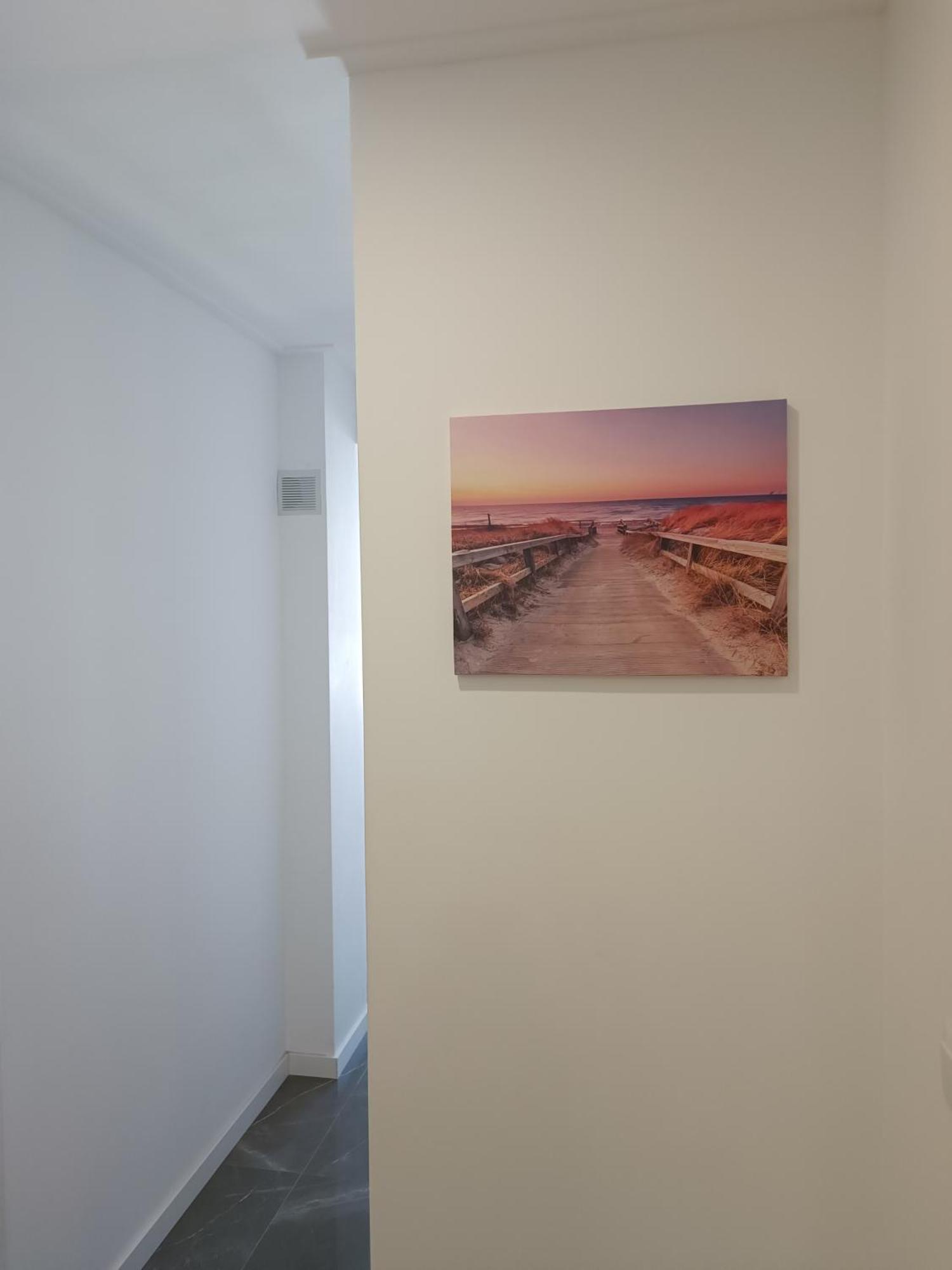 Plaza Caparica Hostel กอสตา ดา กาปาริกา ภายนอก รูปภาพ