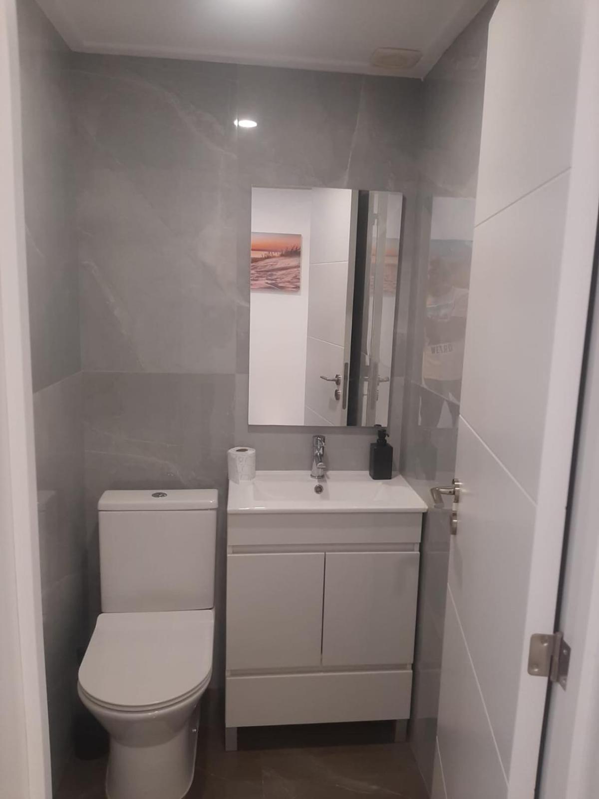 Plaza Caparica Hostel กอสตา ดา กาปาริกา ภายนอก รูปภาพ